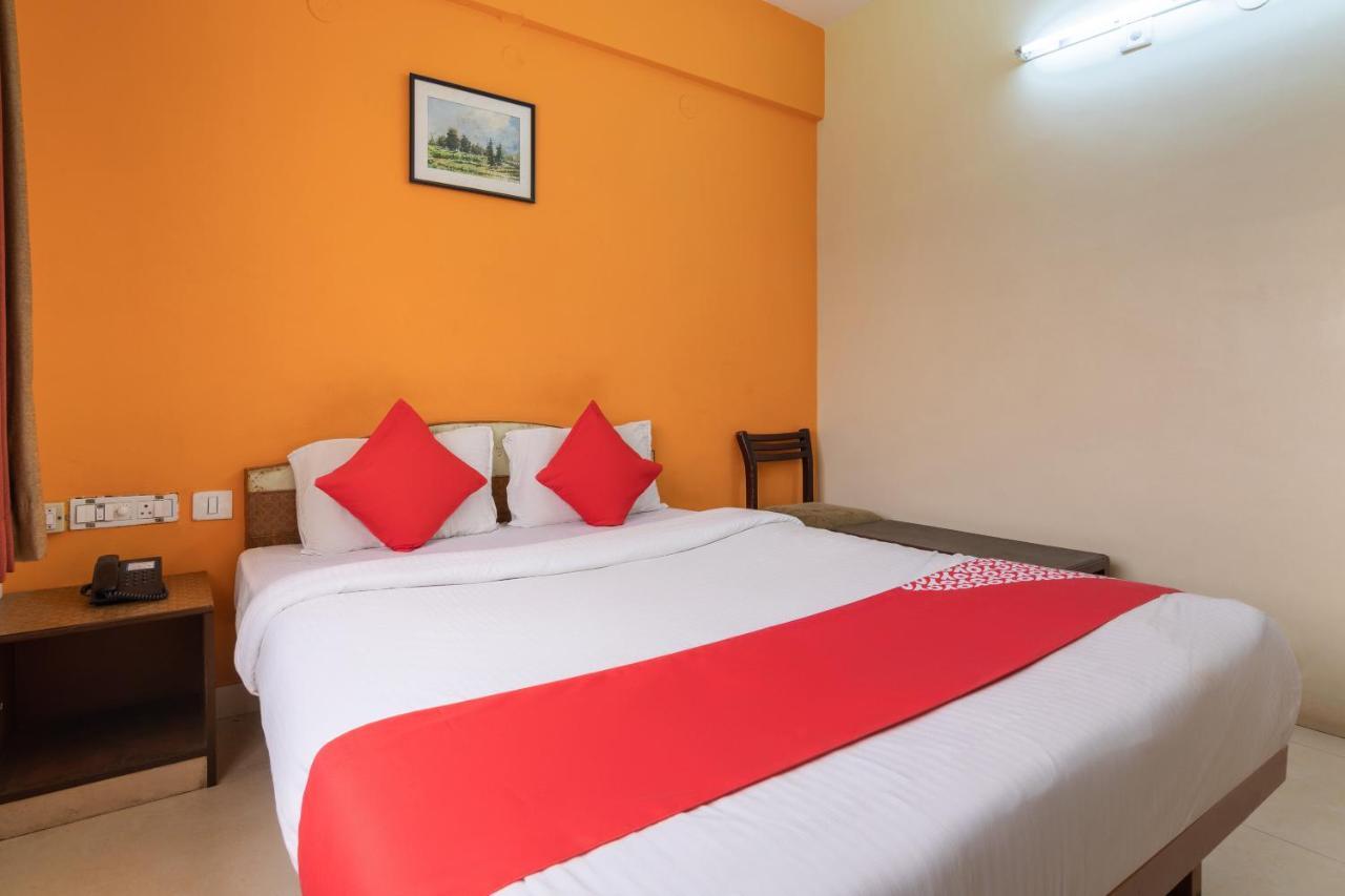 Отель Oyo 10478 Raj Residency Бангалор Экстерьер фото