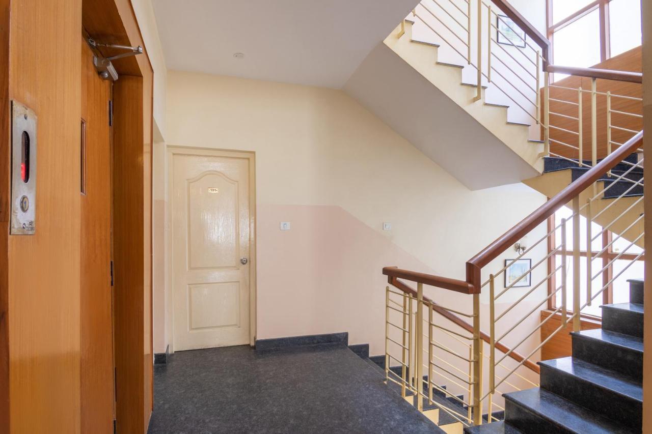 Отель Oyo 10478 Raj Residency Бангалор Экстерьер фото