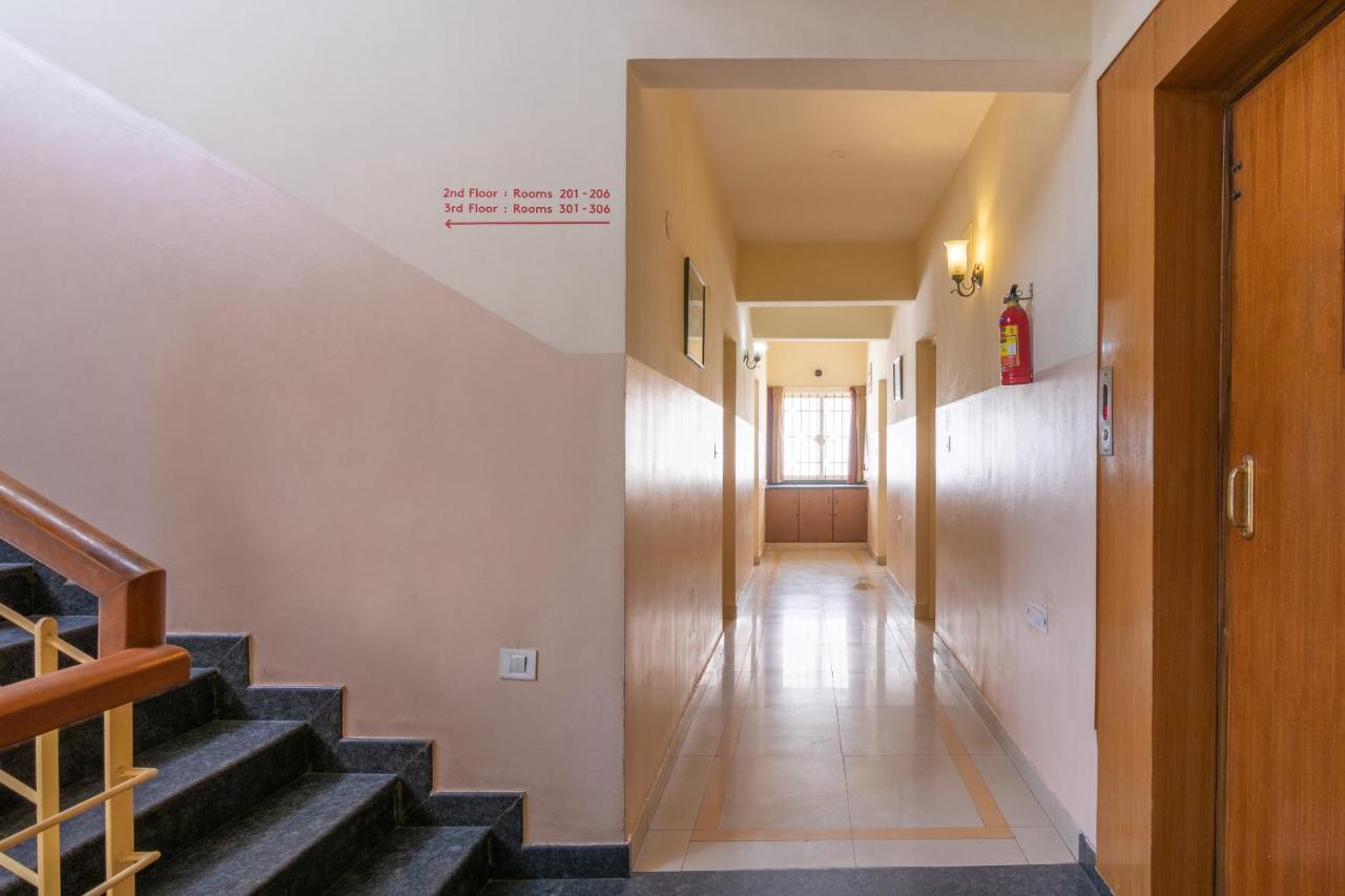 Отель Oyo 10478 Raj Residency Бангалор Экстерьер фото