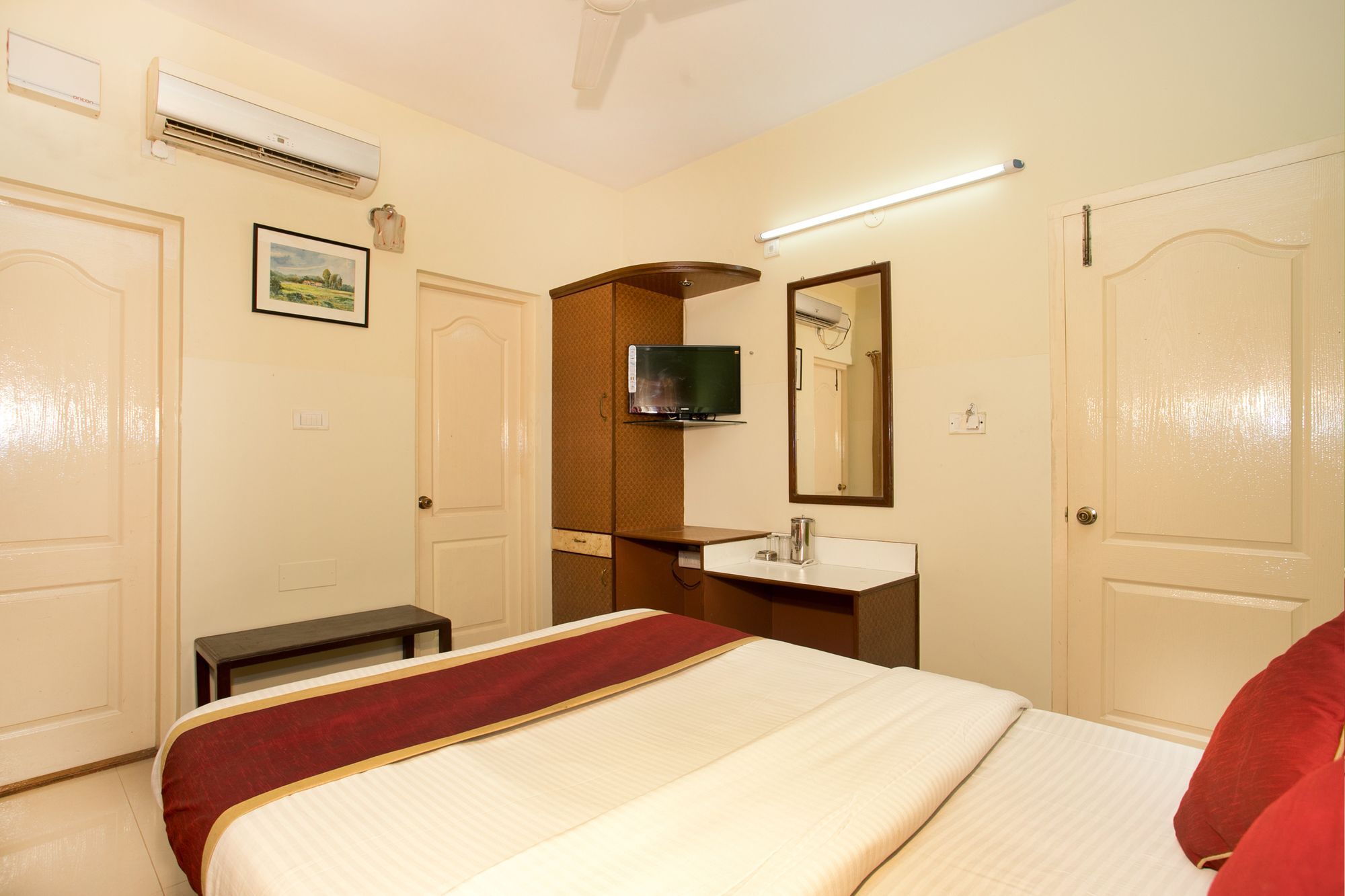 Отель Oyo 10478 Raj Residency Бангалор Экстерьер фото