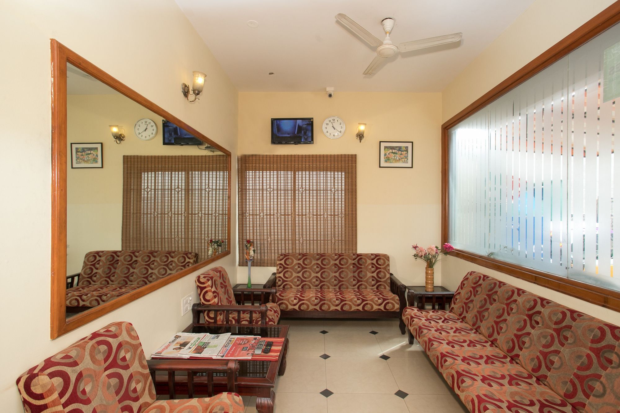 Отель Oyo 10478 Raj Residency Бангалор Экстерьер фото